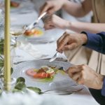 【挙式後に食事会を】チャペルウェディングプラン